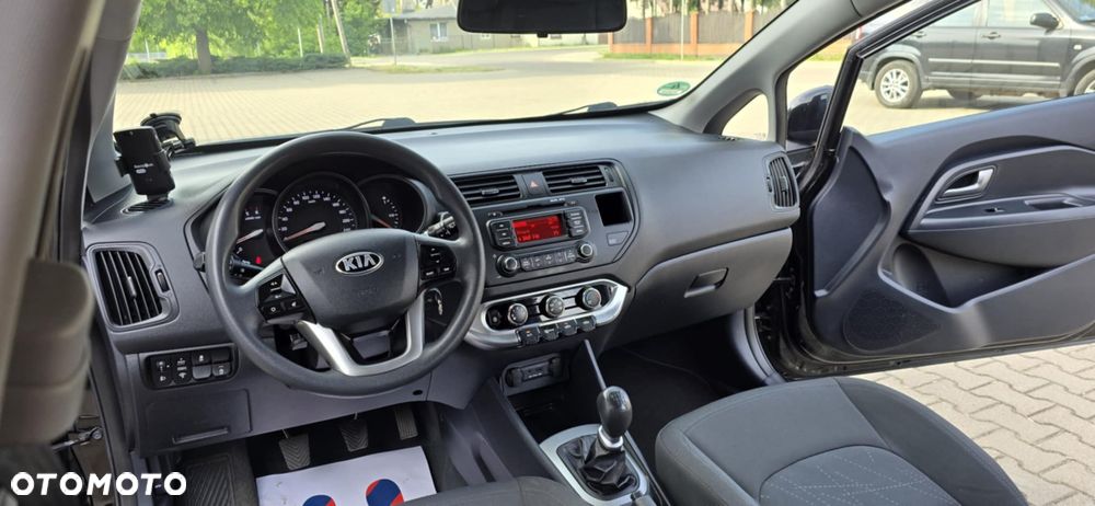 Kia Rio 1.1 crdi M - 13