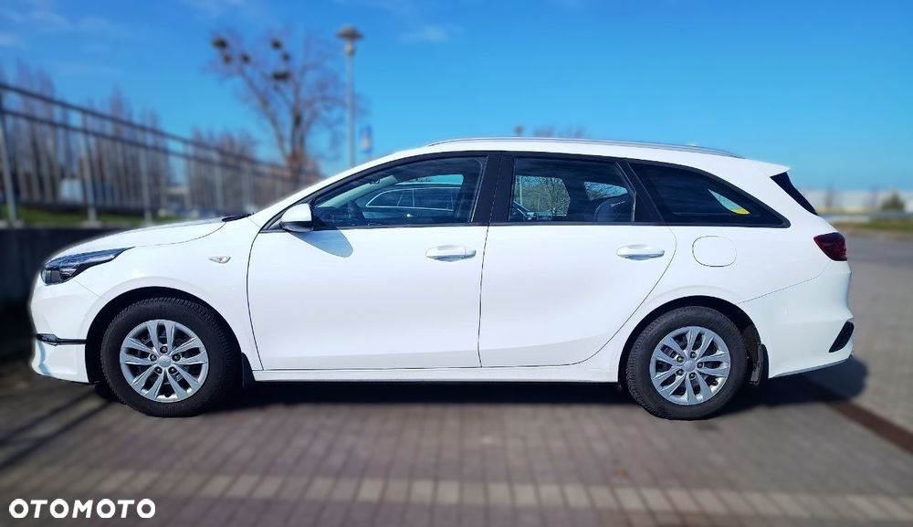 Kia Ceed 1.6 CRDi SCR M - 3