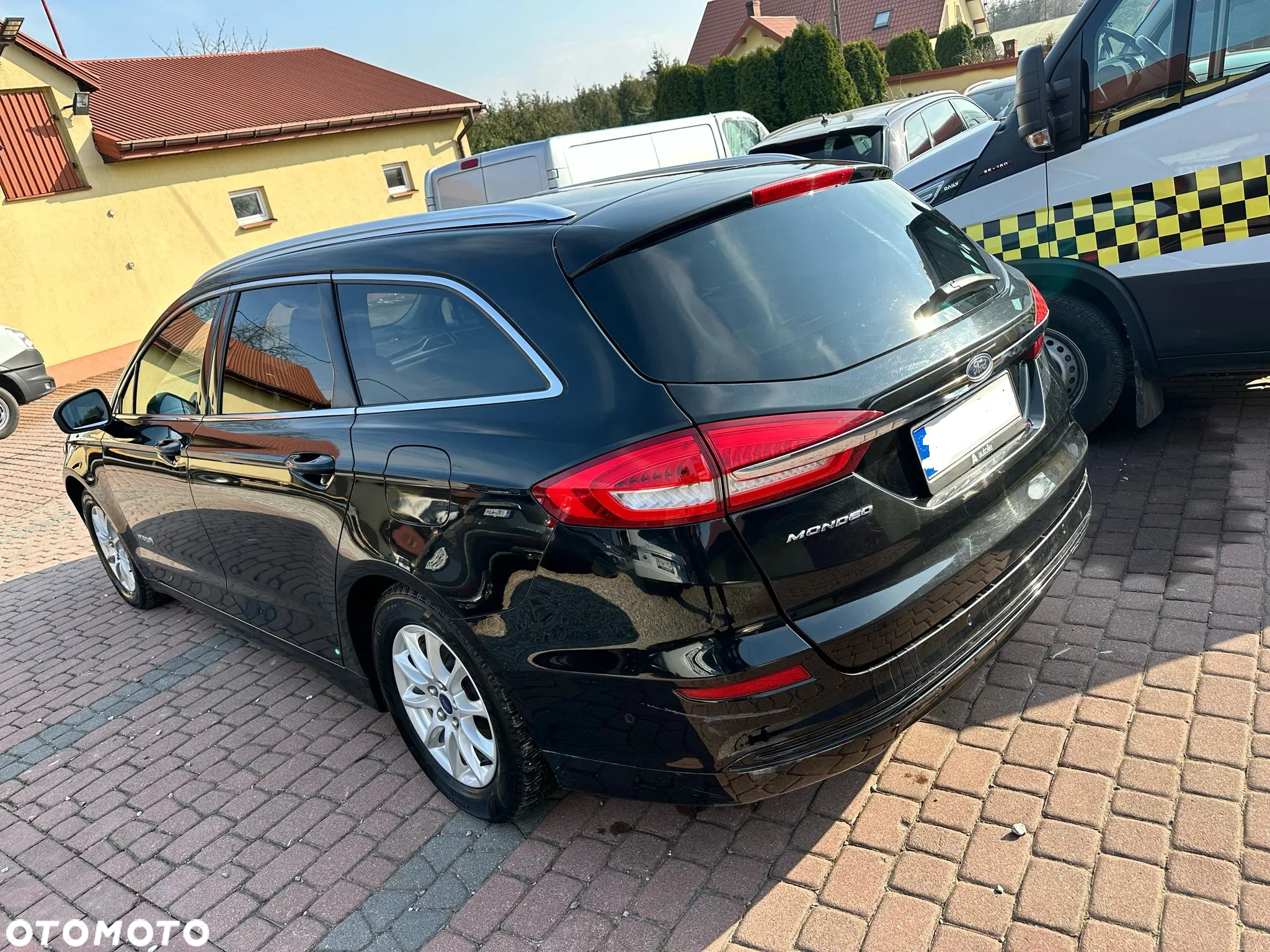 Ford Mondeo Turnier 2.0 Ti-VCT Hybrid Trend - 2