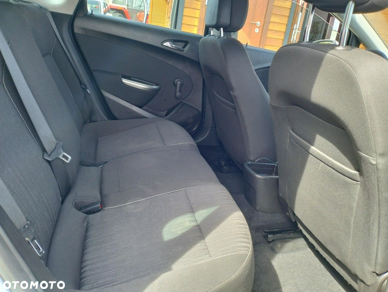 Opel Astra 1.6 Active - 24
