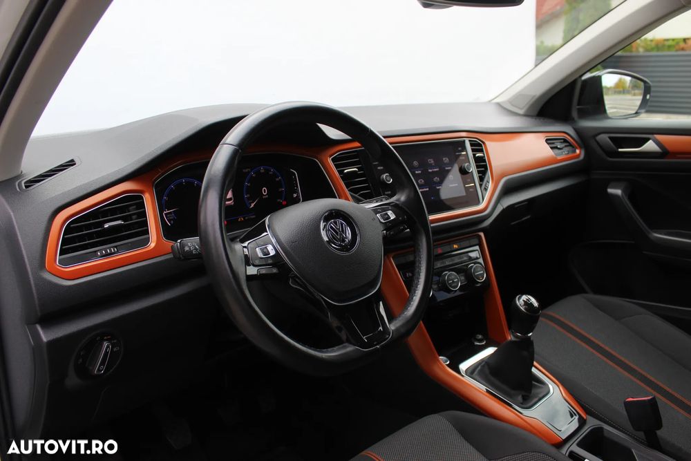 Volkswagen T-ROC 1.0 TSI Design - 10