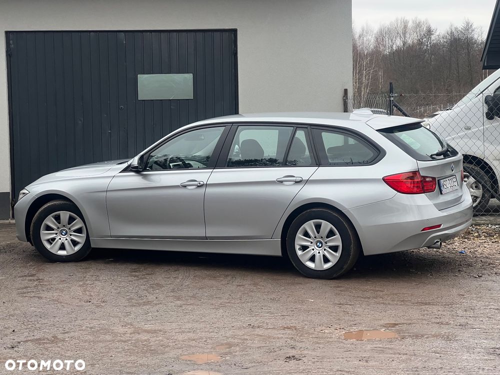 BMW Seria 3 318d Blue Performance Modern Line - 4