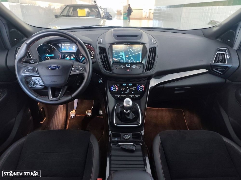 Ford Kuga 1.5 TDCi ST-Line - 13