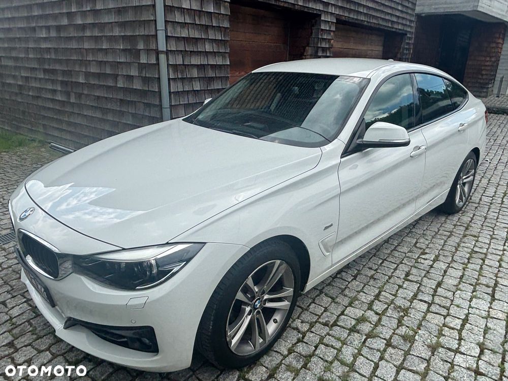 BMW Seria 3 320i GPF xDrive - 28