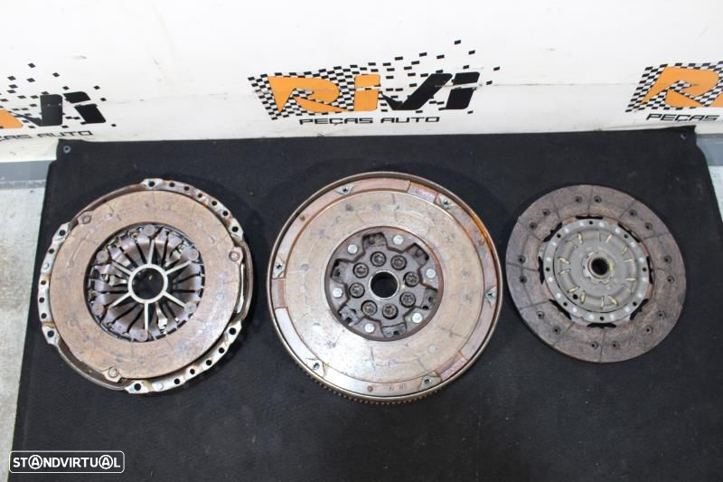 Kit Embraiagem Opel Astra H (A04)  55564467 / 9223223 / 9223223 - 2