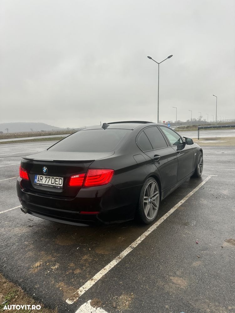 BMW Seria 5 520d - 6