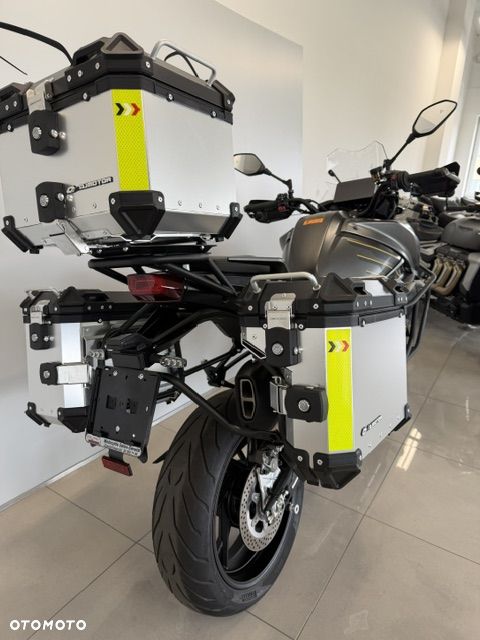 QJMOTOR 900 S - 8