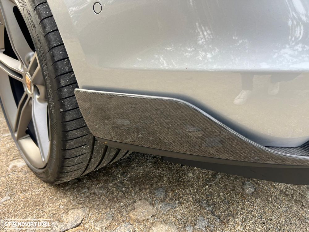 Porsche Taycan Turbo S - 9