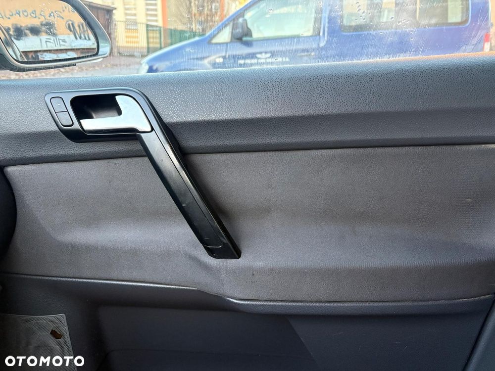 Volkswagen Polo 1.4 16V Trendline - 9