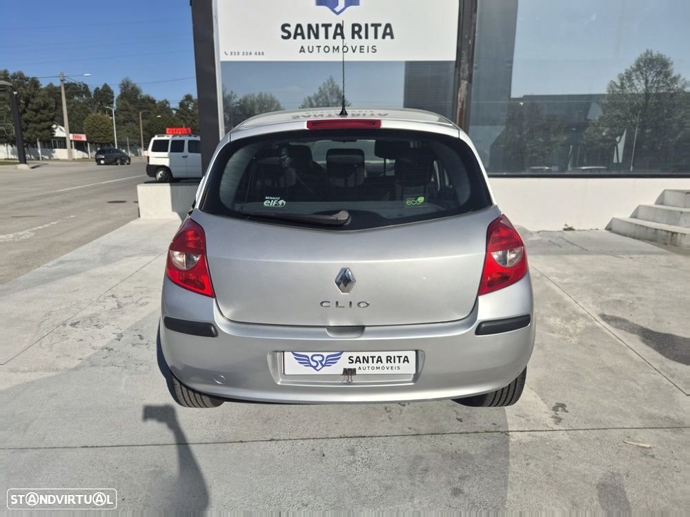 Renault Clio 1.2 16V Dynamique Luxe QS - 6