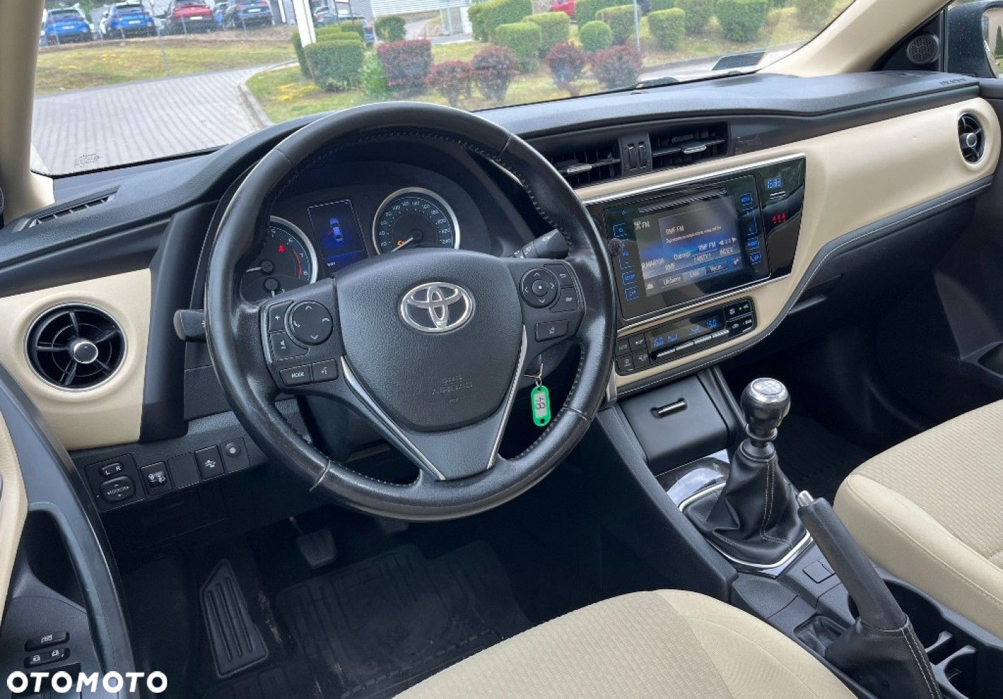 Toyota Corolla - 17