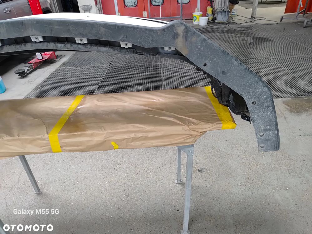 Maska pokrywa silnika zderzak przedni Mustang MK6 polift fartuch prawy górny Oem, listwy nakładki progowe - 25