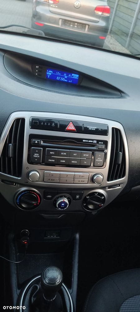 Hyundai i20 1.2 Fifa World Cup Edition - 15