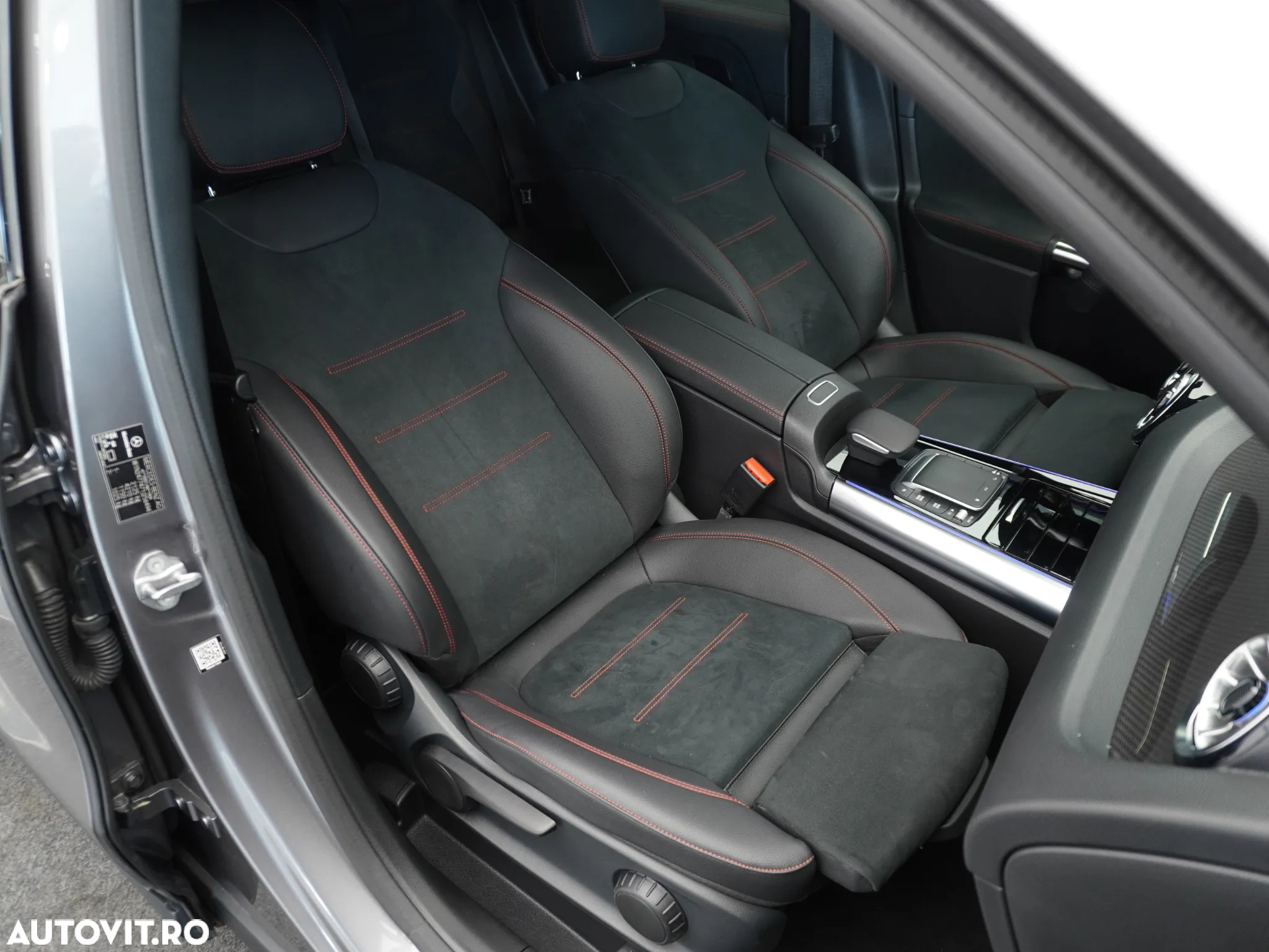 Mercedes-Benz GLA 250 4Matic 8G-DCT AMG Line - 8