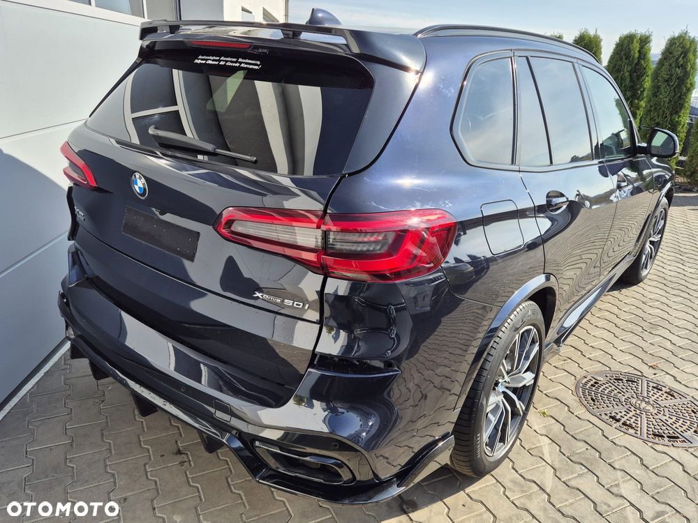 BMW X5 xDrive50i Sport-Aut - 4