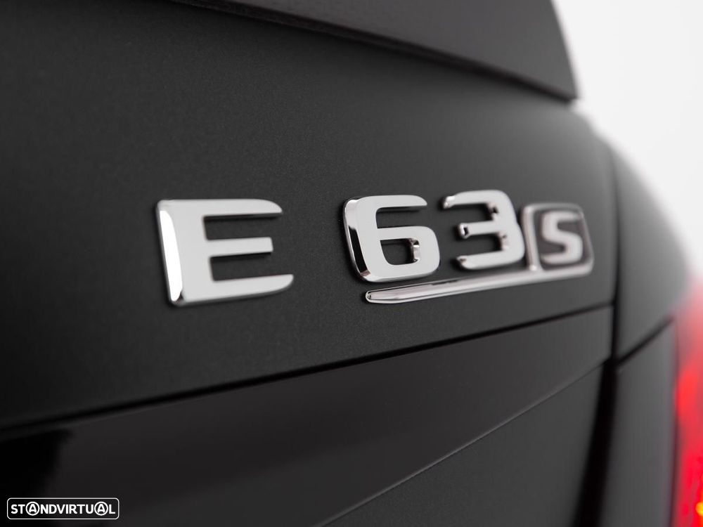 Mercedes-Benz E 63 AMG S 4-Matic+ - 24