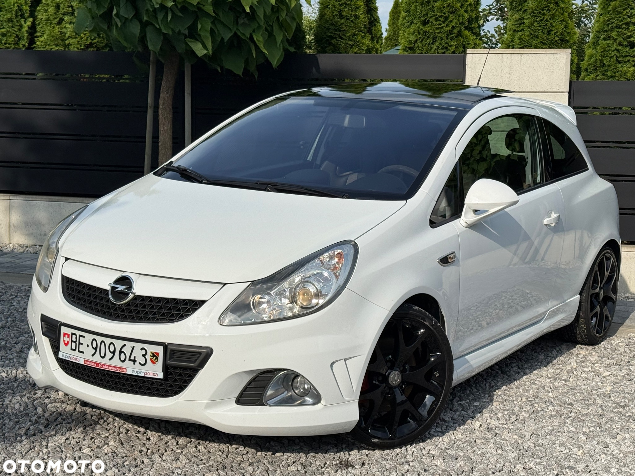 Opel Corsa 1.6 Turbo OPC - 2