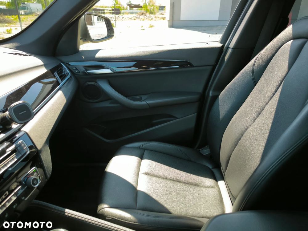 BMW X1 xDrive25i xLine - 34