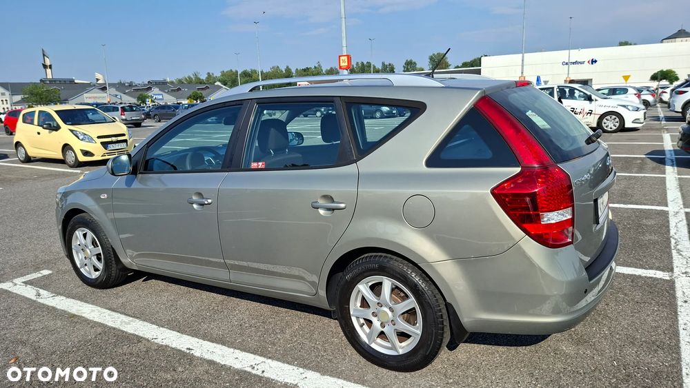 Kia Ceed - 17