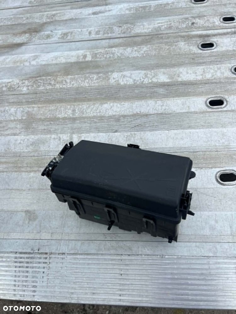 Chevrolet Cruze skrzynka bezpieczników 13222782 - 4