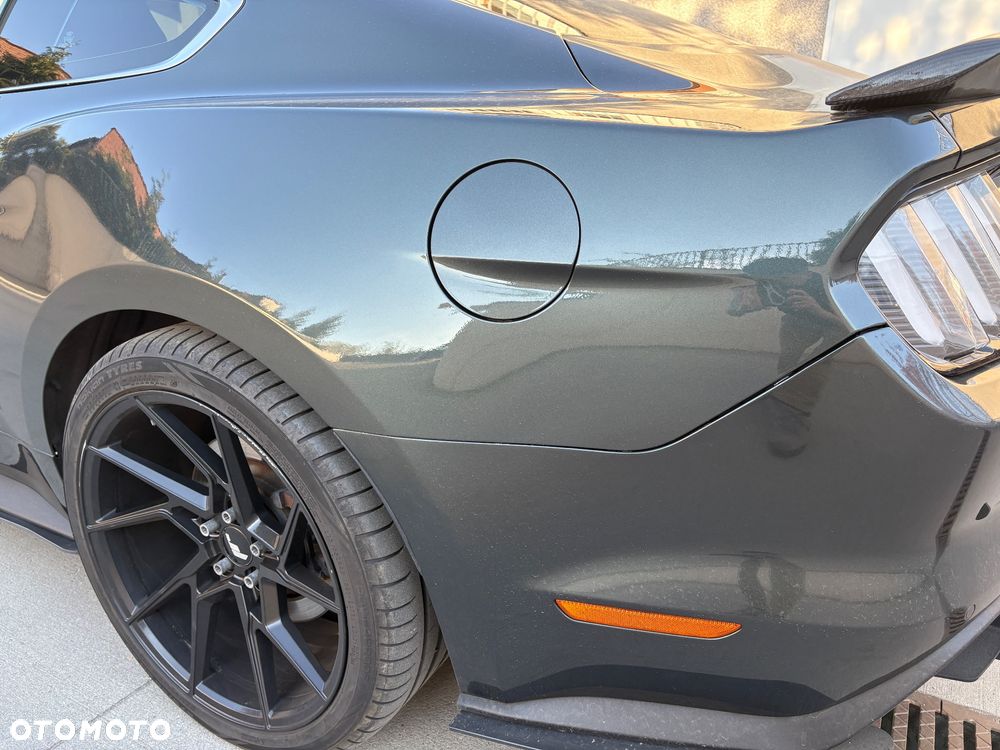 Ford Mustang 5.0 V8 GT - 16