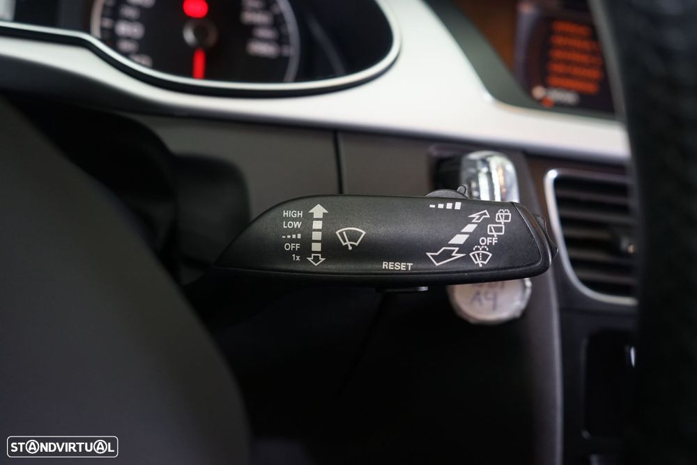 Audi A4 Avant 2.0 TDi Advance Multitronic - 25