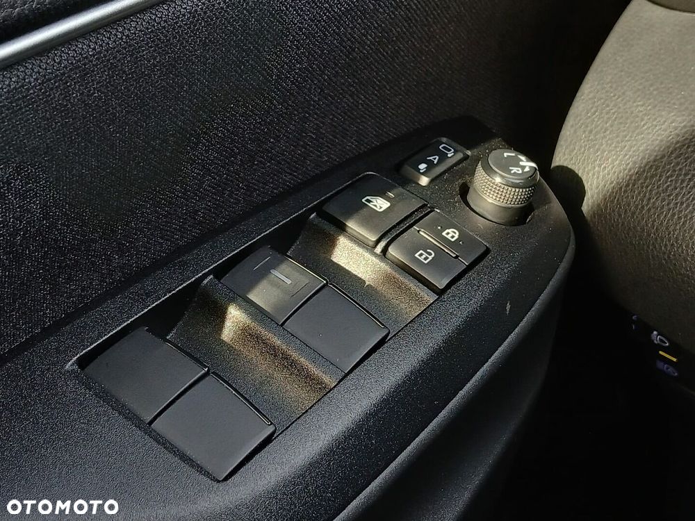 Toyota Yaris Cross Hybrid 1.5 Style - 31