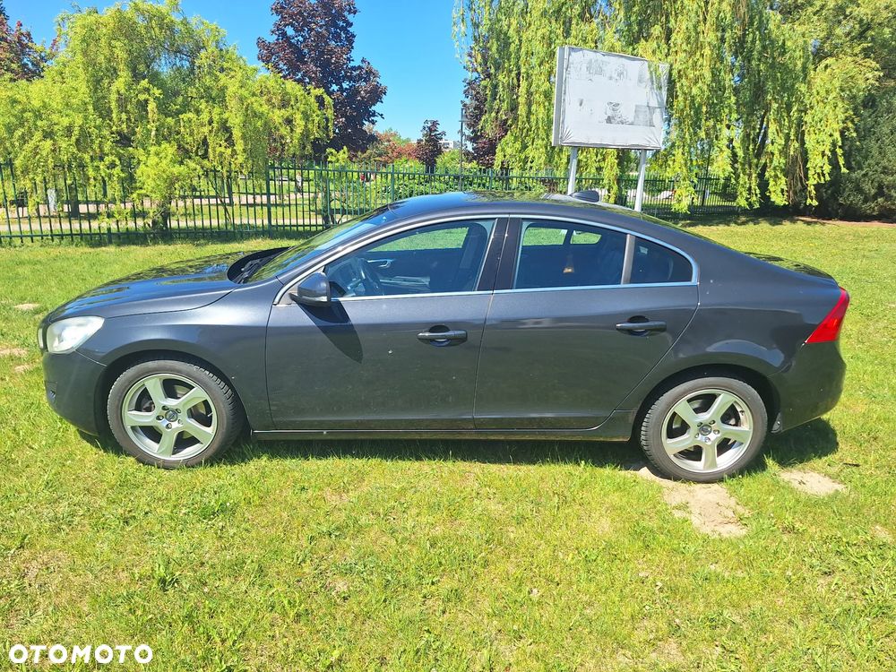 Volvo S60 - 3