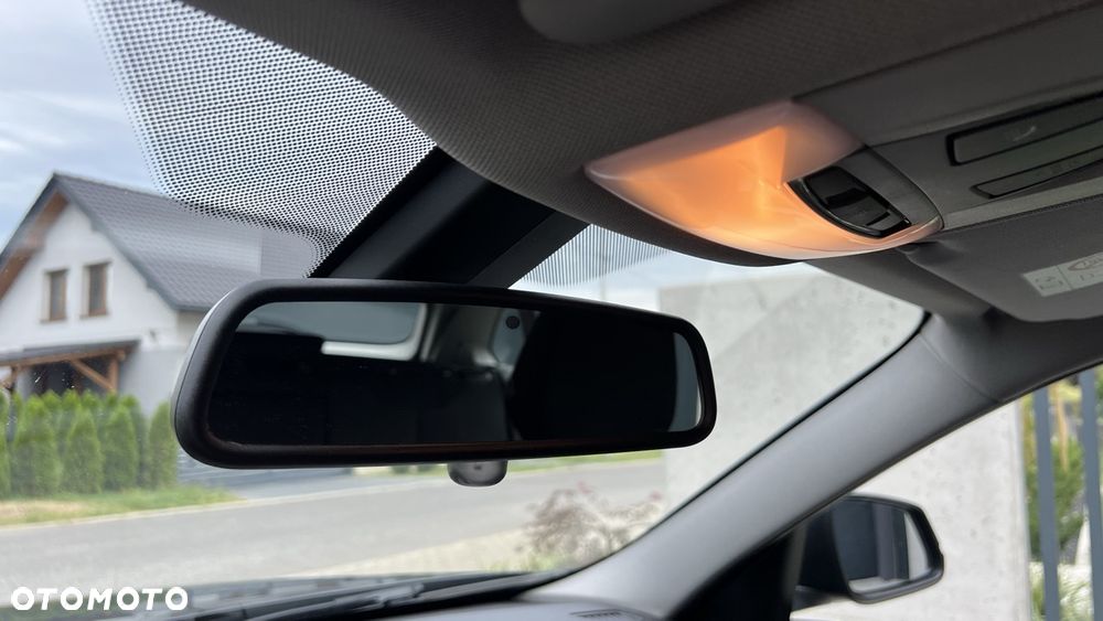 BMW Seria 3 318d Advantage - 15