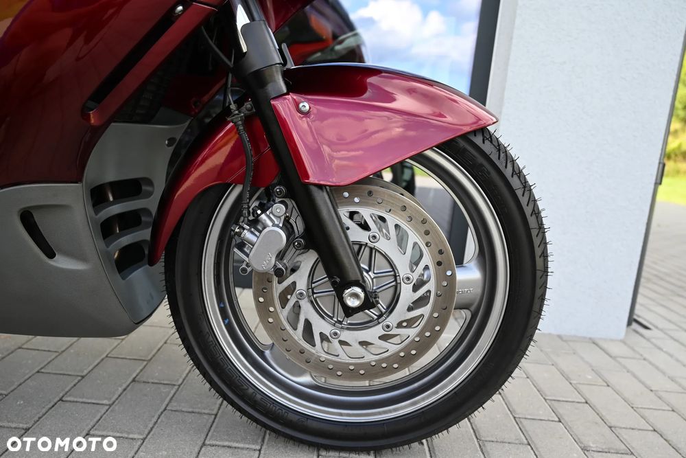 Honda ST - 28