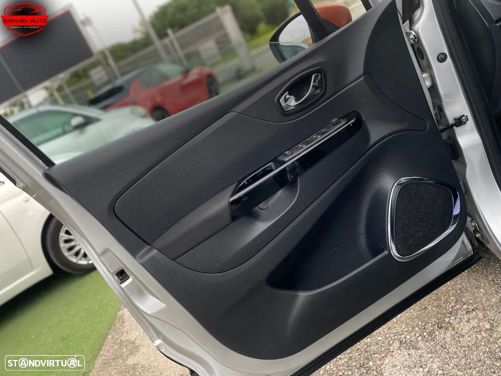 Renault Captur 1.5 dCi Exclusive - 12