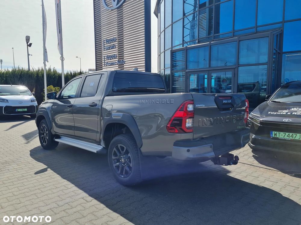 Toyota Hilux 2.8 D-4D mHEV Double Cab Invincible 4x4 - 3