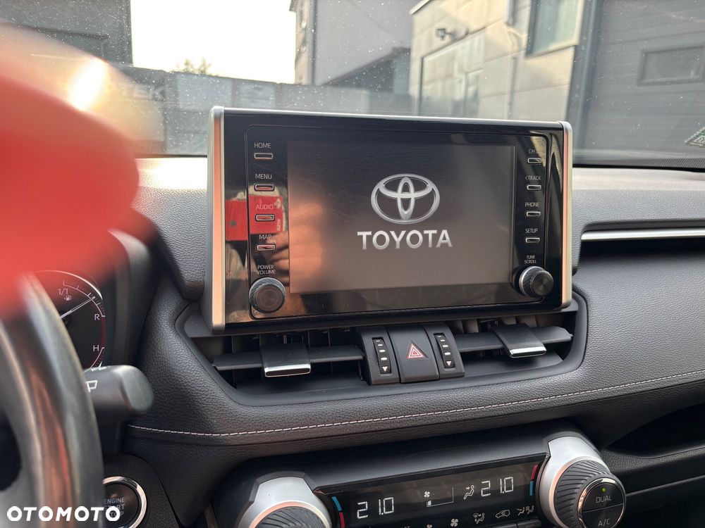Toyota RAV4 - 16