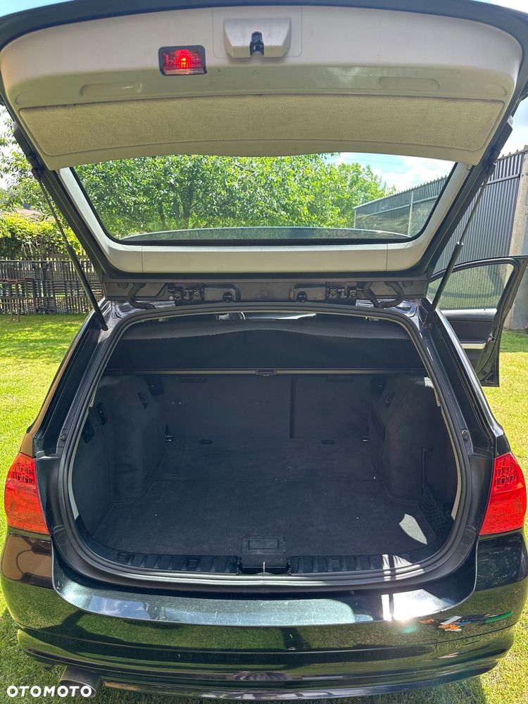BMW Seria 3 320d DPF - 12