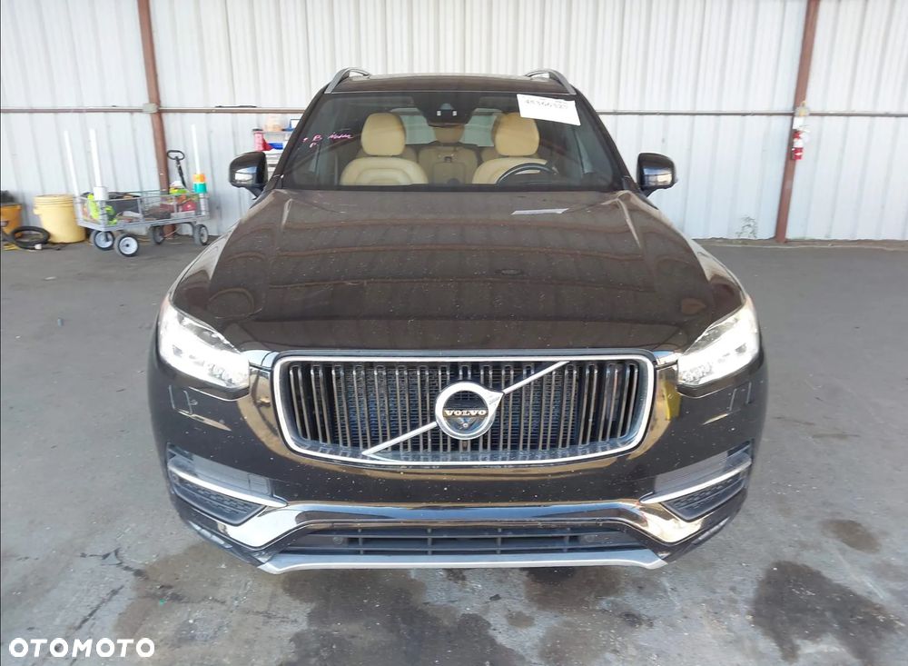 Volvo XC 90 - 2