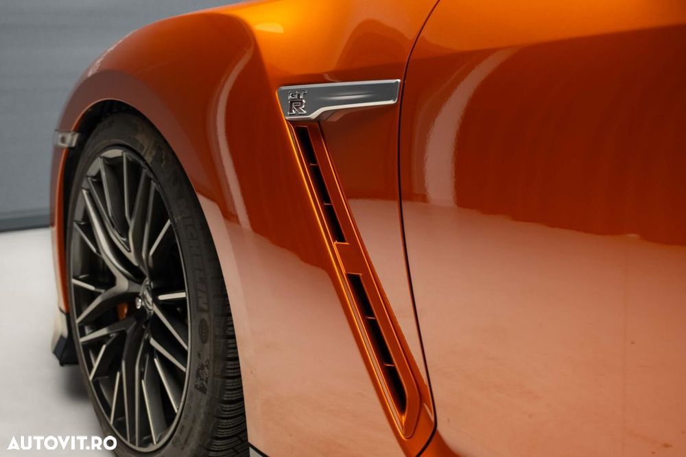 Nissan GT-R - 34
