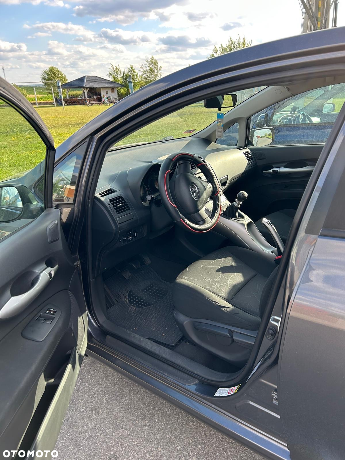 Toyota Auris 1.4 D-4D Premium - 8