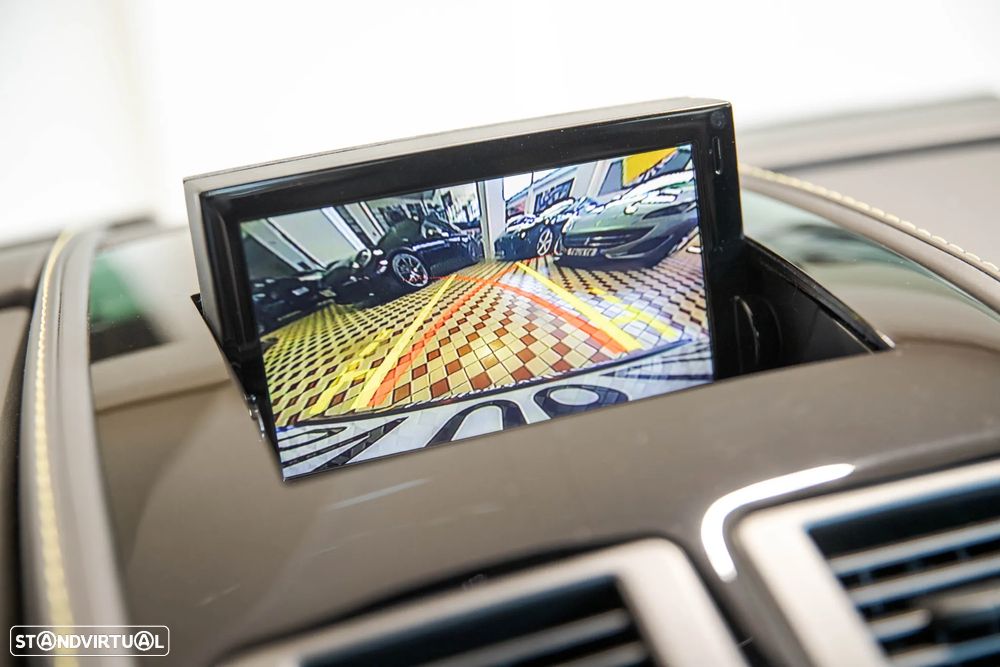 Aston Martin Vantage Coupe V12 S Sportshift 3 - 31