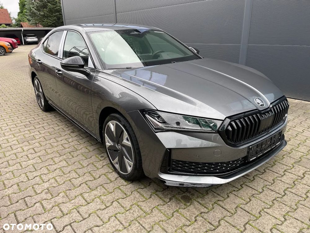 Skoda Superb - 1