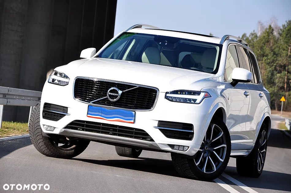 Volvo XC 90 - 1