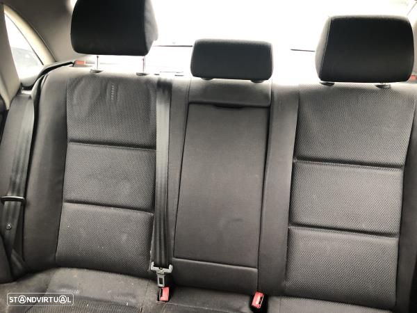 Para Peças Audi A4 (8E2, B6) - 9