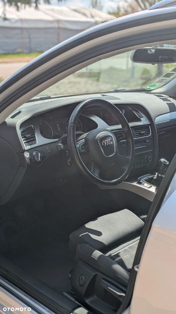 Audi A4 Avant 2.0 TDI DPF Ambition - 11