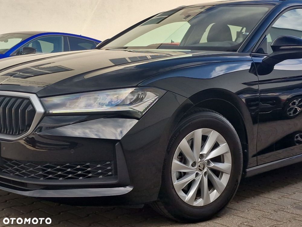 Skoda Superb 2.0 TDI SCR Essence DSG - 28