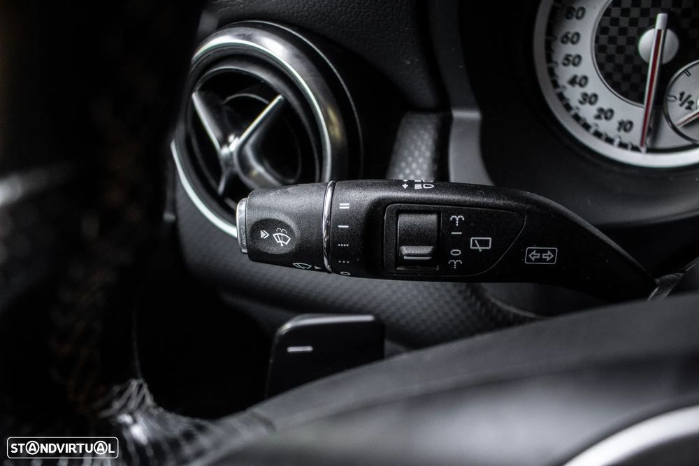 Mercedes-Benz A 180 d 7G-DCT Style — fotografia 16