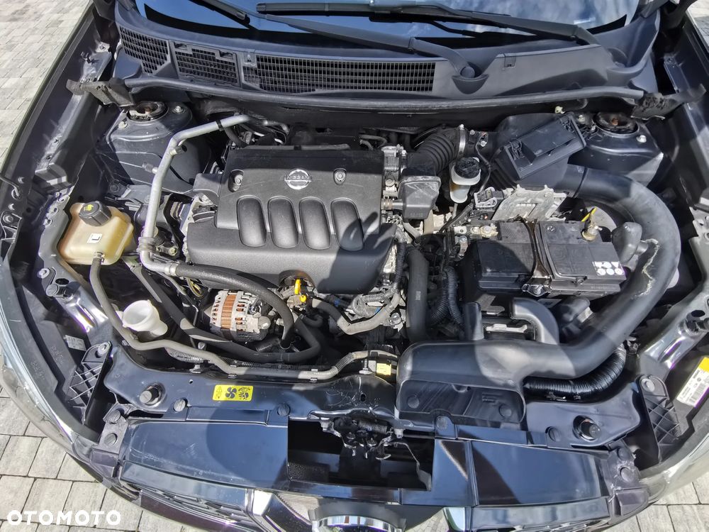 Nissan Qashqai 2.0 4x4 Tekna CVT - 10