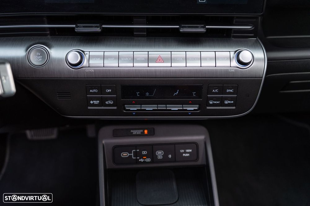 Hyundai Kauai 65.4 kWh Vanguard - 26