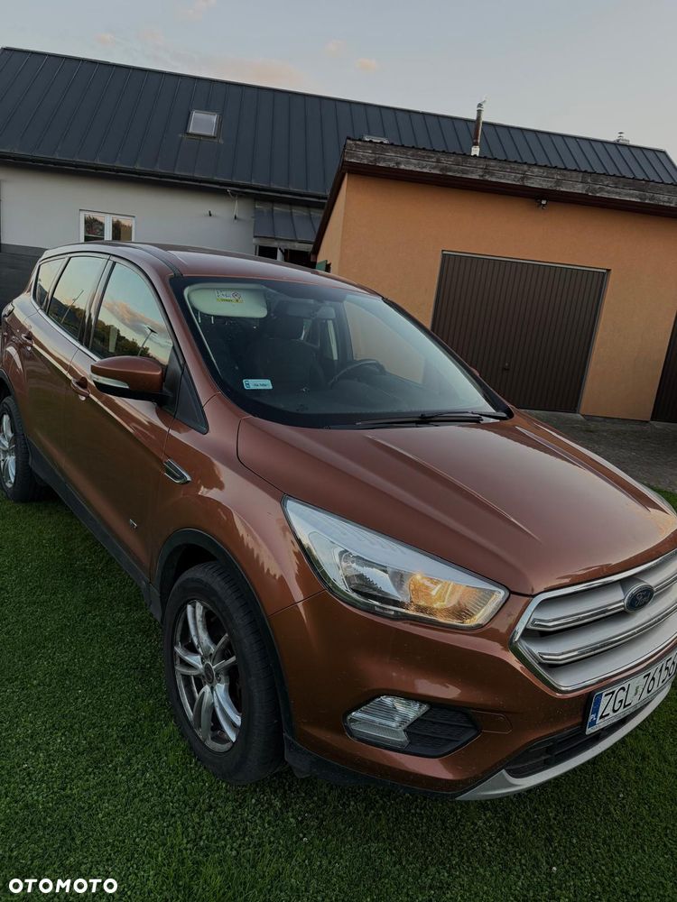 Ford Kuga 2.0 TDCi AWD Trend - 4