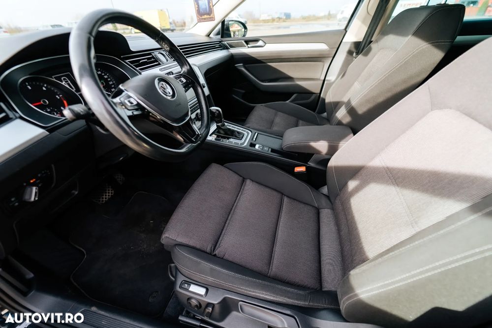 Volkswagen Passat Variant 2.0 TDI DSG (BlueMotion Technology) Comfortline - 15