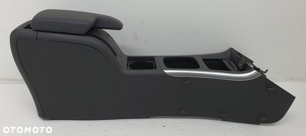 TUNEL ŚRODKOWY PODŁOKIETNIK MERCEDES W245 LIFT EUROPA - 3