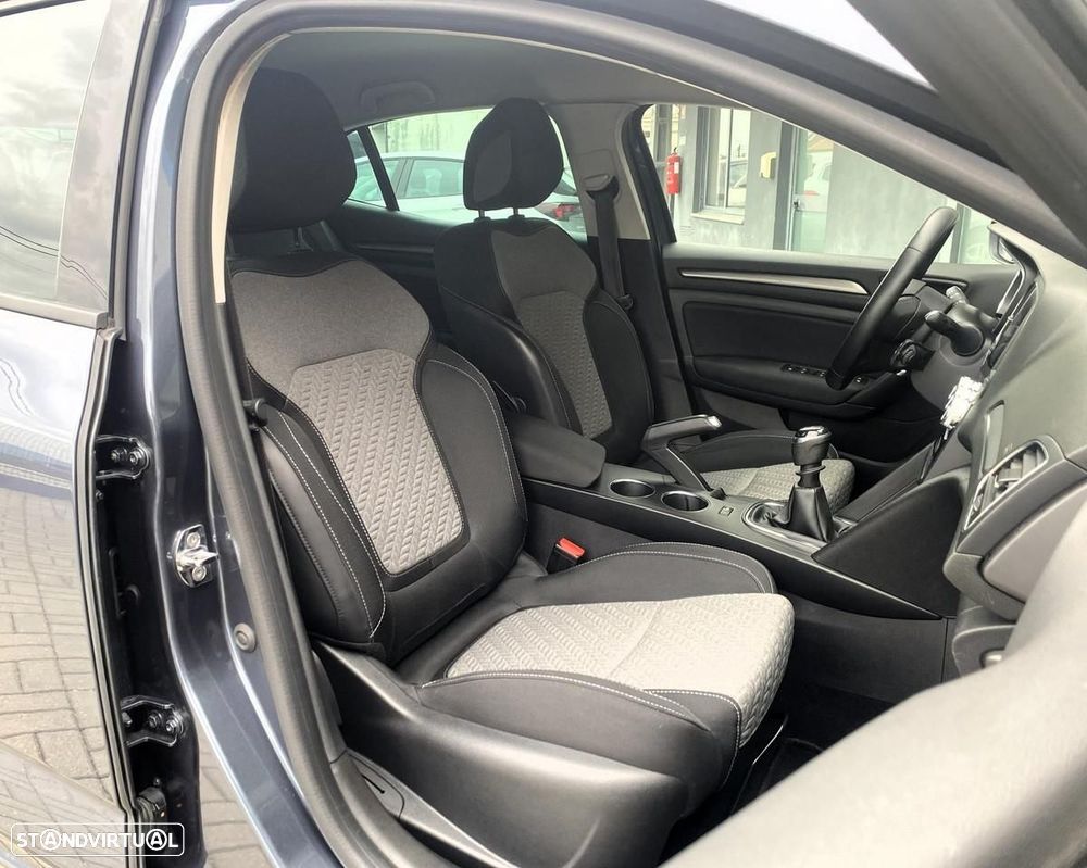 Renault Mégane 1.3 TCe Limited - 10